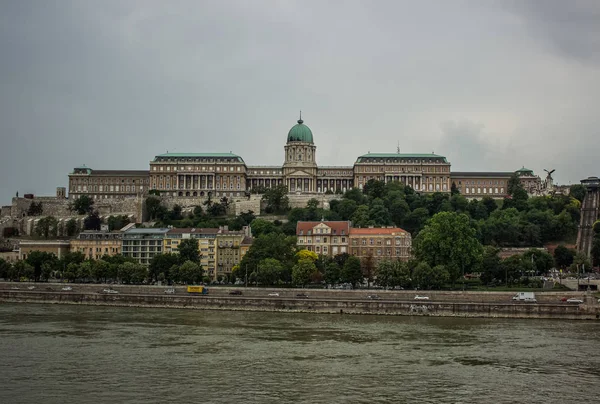 Budapeşte Eski Kale Mimari Cephe City Scape Waterfront Danube Nehri — Stok fotoğraf