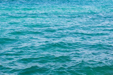 Tropic deniz mavi su yüzeyi küçük dalgalar doğal arka plan 