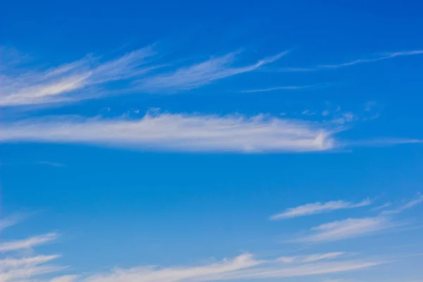 Vivid Blue Sky High Clouds Air Natural Background — Stock Photo, Image