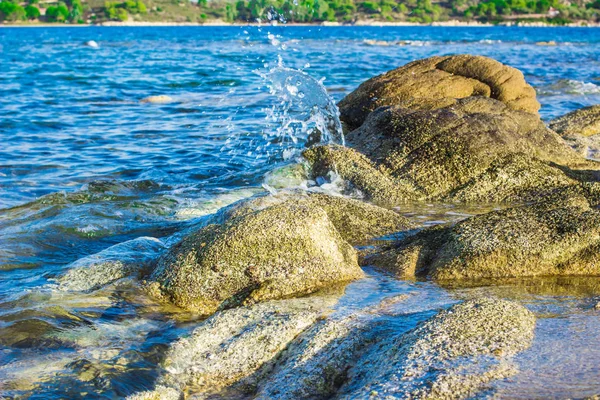 Pitoresca Lagoa Linha Costa Pedra Com Água Aquamarine Mediterrâneo Cor — Fotografia de Stock