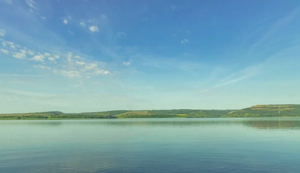 Πολύχρωμο Και Ειρηνικό Φυσικό Καταφύγιο Τοπία Τοπίο Φωτογραφία Της Λίμνης — Φωτογραφία Αρχείου