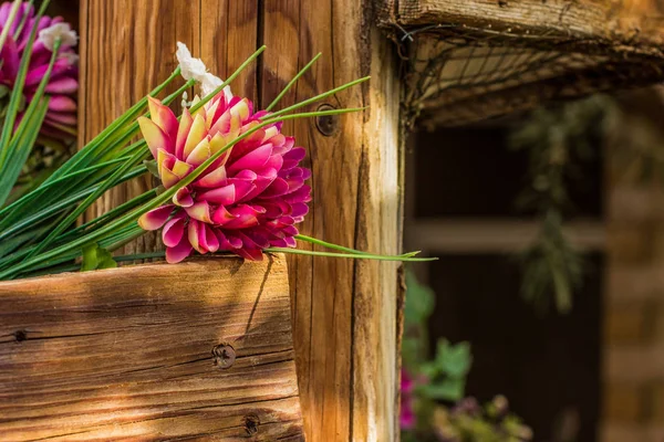 Oggetto Interno Rustico Fiore Sintetico Gazebo Cornice Legno — Foto Stock