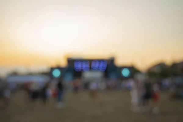 Unfokussierte Open Air Festival Musikbühne Mit Spotlicht Beleuchtung Bokeh Der — Stockfoto