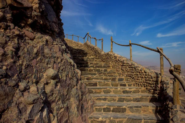 Древние Каменные Лестницы Вокруг Скалы Пустыне Ближнего Востока Священной Земли — стоковое фото