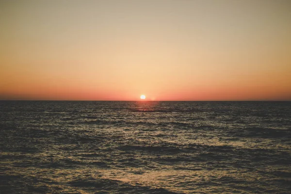 Basit Duvar Kâğıdı Doğa Manzarası Günbatımı Alacakaranlığı Görüntüsü Deniz Ufkunun — Stok fotoğraf