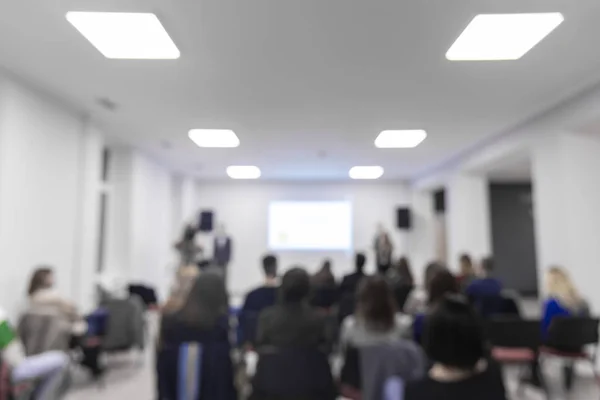 Unfocused Conference Hall Working Space White Interior People Silhouette Symmetry — Stock Photo, Image