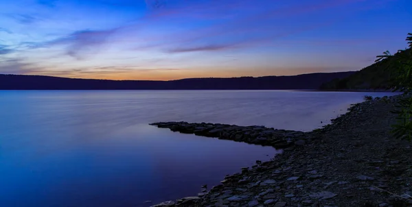 Doğa Panorama Akşamı Alacakaranlık Zamanı Göl Baraj Sahil Hattı Hayalet — Stok fotoğraf