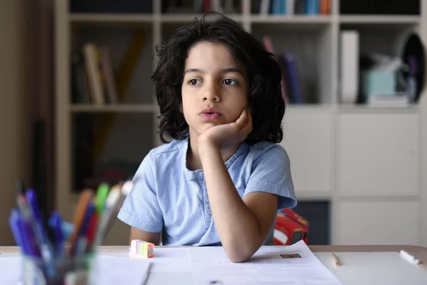 Joven Chico Haciendo Tarea — Foto de Stock