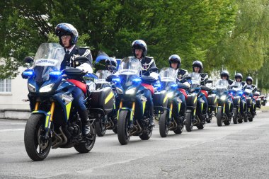 Jandarma motosiklet geçidi gösterisi