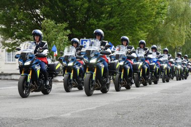 Jandarma motosiklet geçidi gösterisi