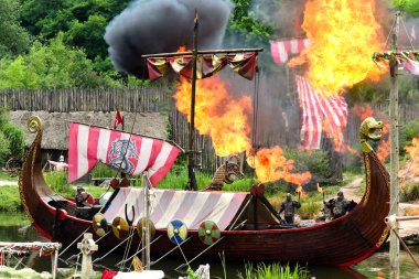Puy du Fou 'da ortaçağ gösterisi