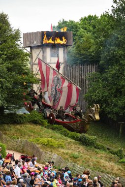 Puy du Fou 'da ortaçağ gösterisi