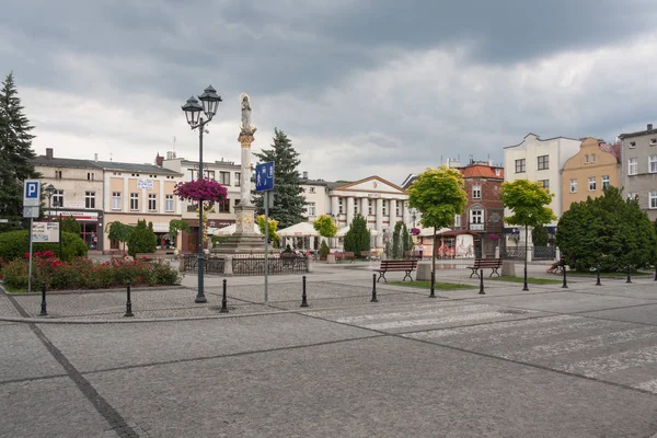 波兰奥列斯诺 2018年6月16日 奥列斯诺市场广场和玛丽安柱 — 图库照片