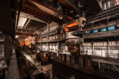 Çelik fabrikasının içi.