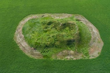Iskit kralının mezar höyüğünün manzara görünümü, havadan görünüm.
