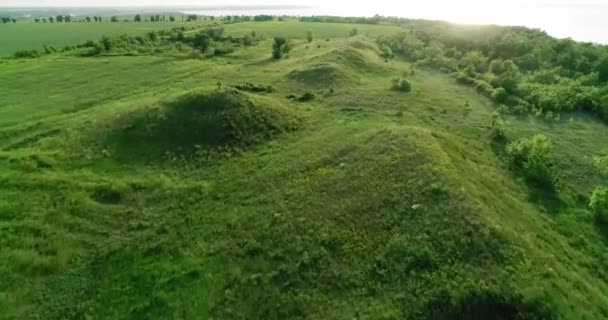 Landschappelijk Uitzicht Grafheuvels Van Mamay Mountain Luchtzicht — Stockvideo