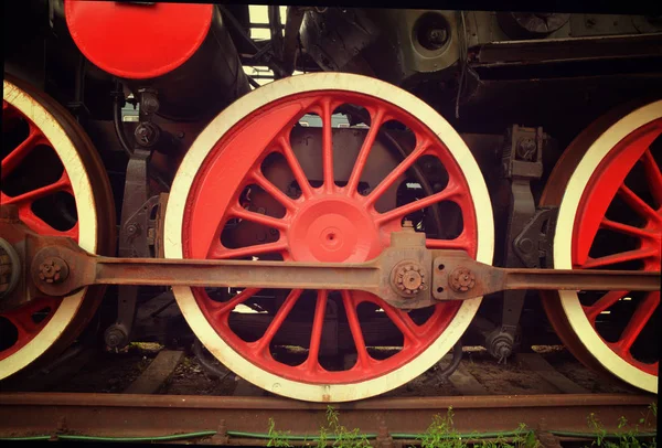 Lokomotive Dampfzug Rote Eiserne Rote Räder — Stockfoto