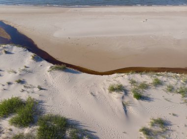 denize akan nehri üzerinde üstten görünüm