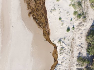 denize akan nehri üzerinde üstten görünüm