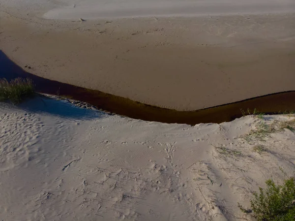 denize akan nehri üzerinde üstten görünüm