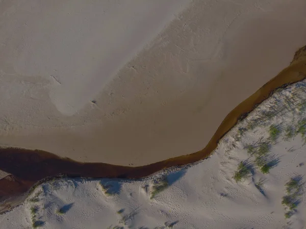 อปว วแม ไหลลงทะเล — ภาพถ่ายสต็อก