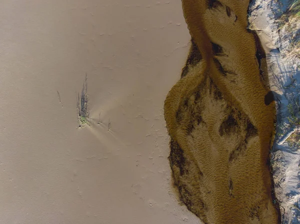 denize akan nehri üzerinde üstten görünüm