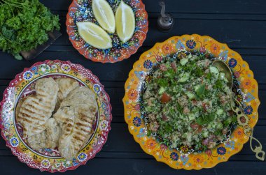 Tabule quinoa domates salatalık ve Nane dan  