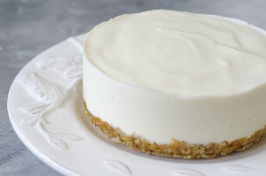 Kuru kayısı ve n ile elma ve krem peynir ile Cheesecake