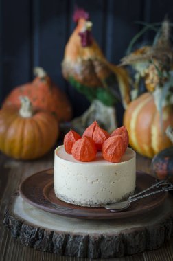 Fezalis ve Çikolata Soslu Fırında Kabak Cheesecake  