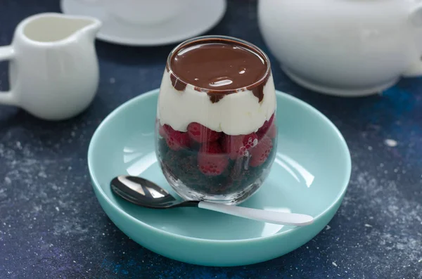 Trifle Raspberry Cream Chocolate Sauce — Stock Photo, Image