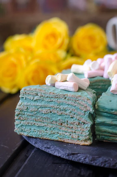 Bolo Panqueca Com Creme Leite Espirulina — Fotografia de Stock