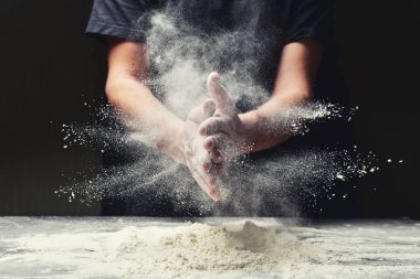 Baker un restoran mutfak ile el çırp