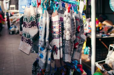 El yapımı ürünler - yün çoraplar perakende pazarı