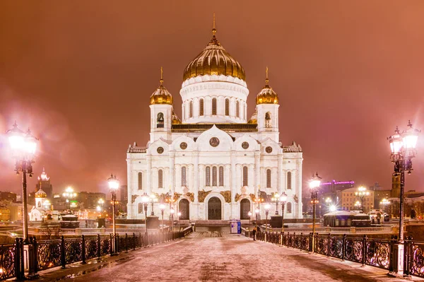 Katedralen Kristus Frälsaren är den domkyrkan kyrkan av th — Stockfoto