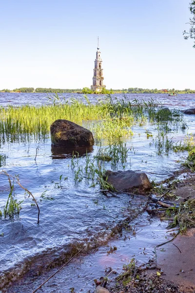 Uglich Reservoir Kalyazin Stad Rotsachtige Kust — Stockfoto