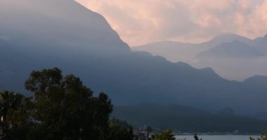 Kemer, Türk dağ manzara arka plan