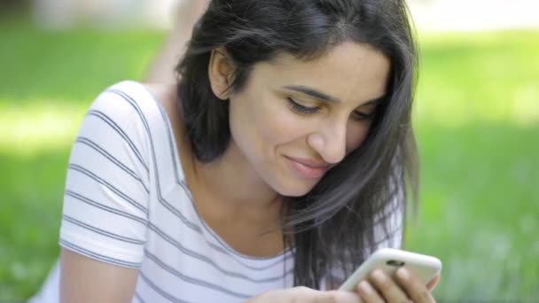 Woman using smart phone — Stock Video