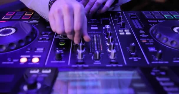 Man Mixing Music Desk Panel Nightclub — Stock Video