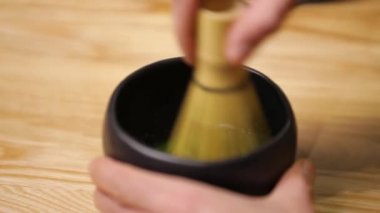 Matcha çay kase karıştırma