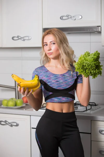 Portrait Woman Holding Bananas Salad Kitchen Healthy Food Concept — Stock Photo, Image