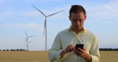 Cep telefonundan yel değirmeni mühendisi çağrısı