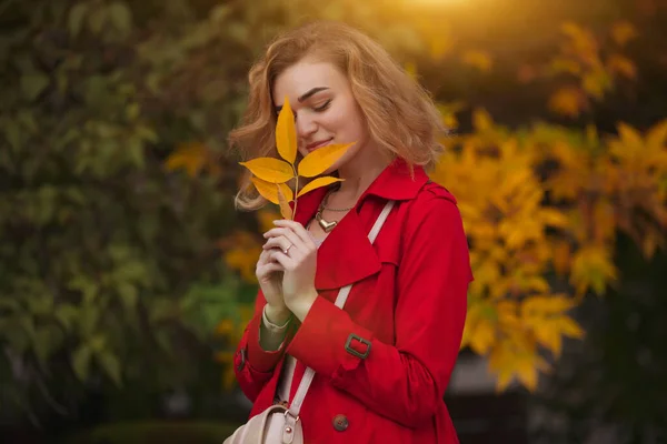 Portrait Woman Red Coat Holding Yellow Autumn Leaf — Stock Photo, Image