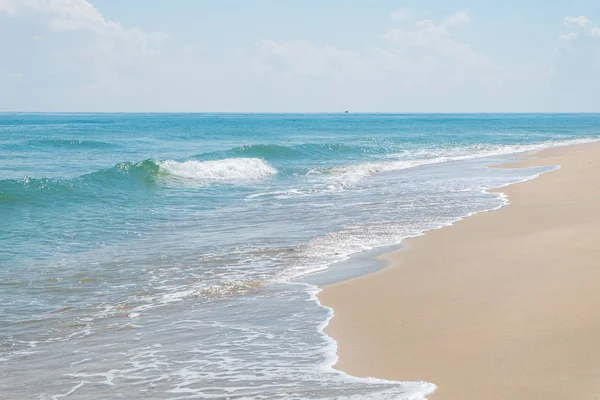 Hdr Aufnahme Von Der Küste Mit Welle Und Weißem Sand — Stockfoto