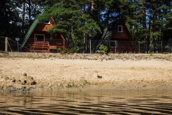 Vakantiehuizen Aan Het Strand Zomer Landschap Het Dorp Vakantie Achtergrond — Stockfoto