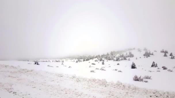 Kalavrita Montaña Grecia Con Niebla Famoso Destino Invierno — Vídeo de stock