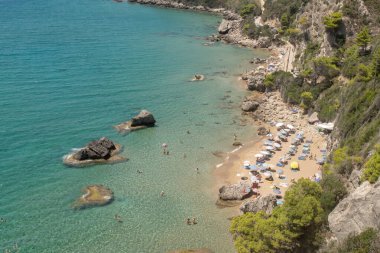 Yunanistan 'ın Korfu kentindeki ünlü Myrtiotissa plajı.