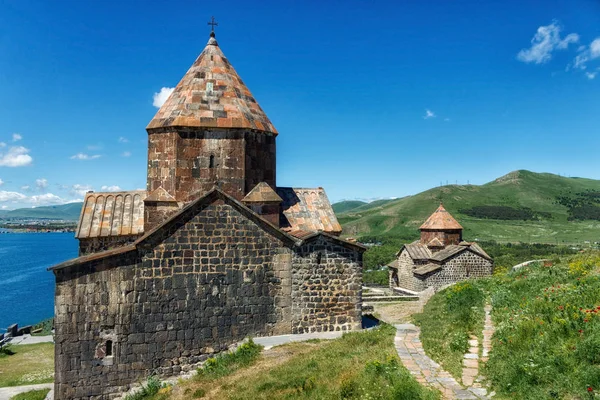 Ermenistan'da Sevanavank Manastırı.