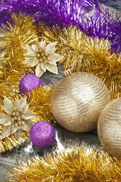 Colorido Vívido Arreglo Navidad Vista Cerca Las Bolas Oro Navidad — Foto de Stock