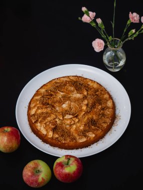 Elmalı ve armutlu turta