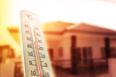 Ev termometre sıcak hava dalgası yaz aylarında gösterir.